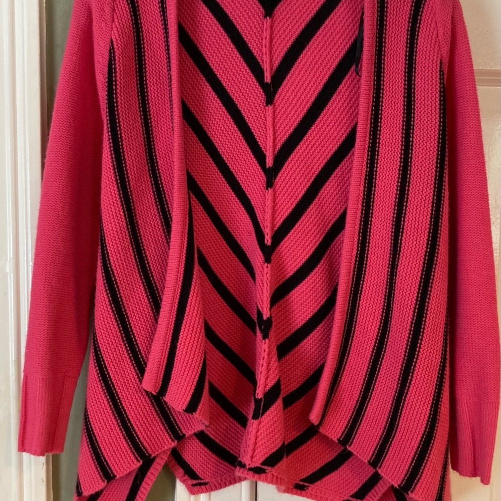 Girls pink sweater (Derek Heart) size size 10-12